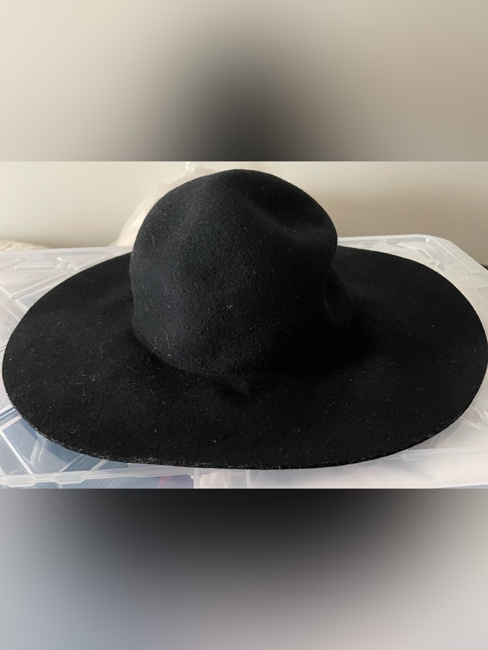 Forever 21 100% Wool Floppy Hat in Black S/M 55 cm
